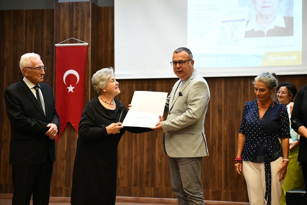 Kepez Belediyesi Nihal Yıldız Imza Günü