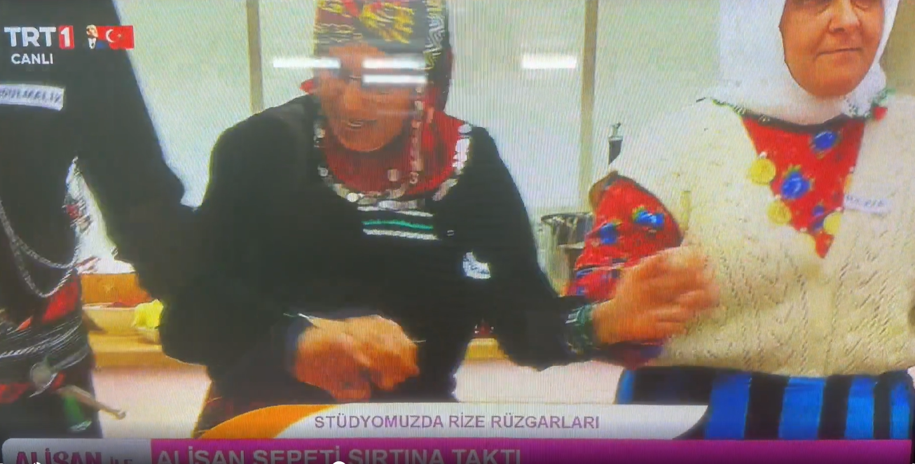 Canlı Yayında Horon Tepildi