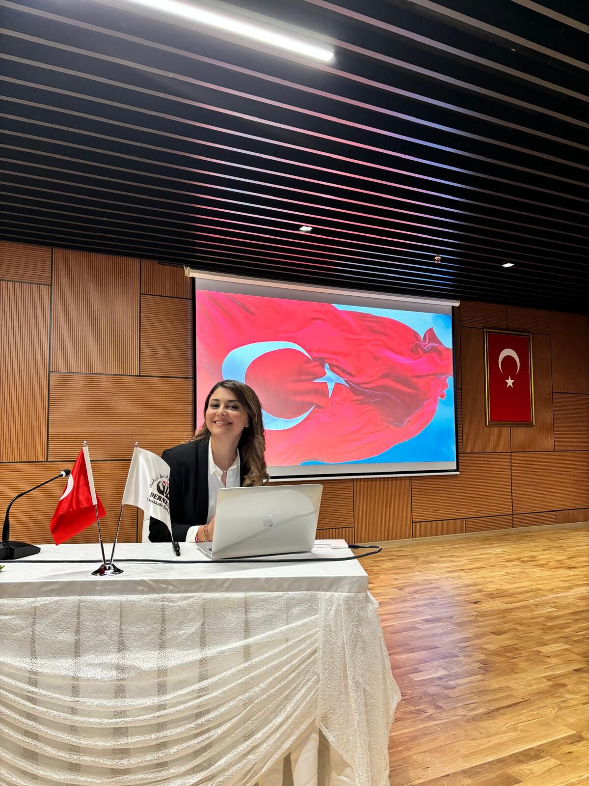 Ezgi Çelik