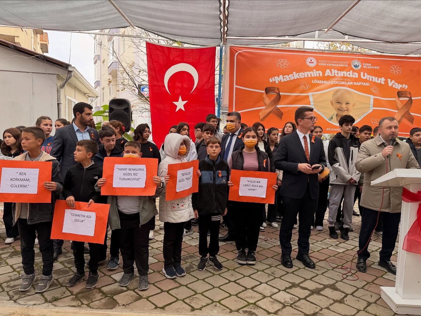 Ezine Kaymakamlığı Lösev Yürüyüşü 2