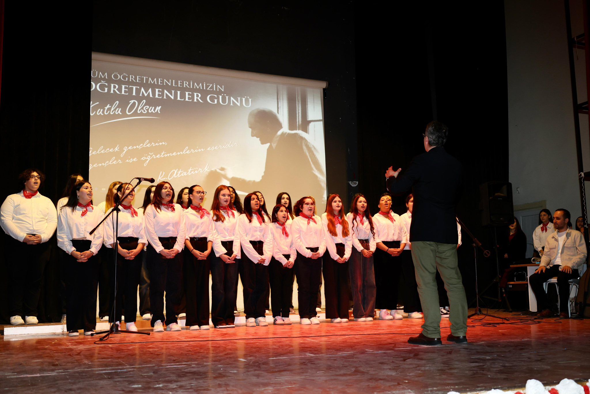 Gelibolu Belediyesi Öğretmenler Günü Program