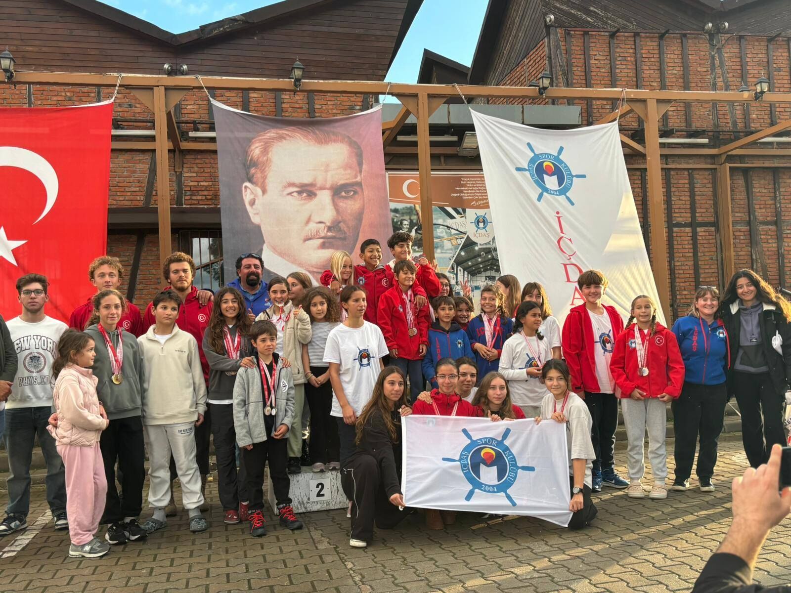 Içdaş Yelkenler Atatürk
