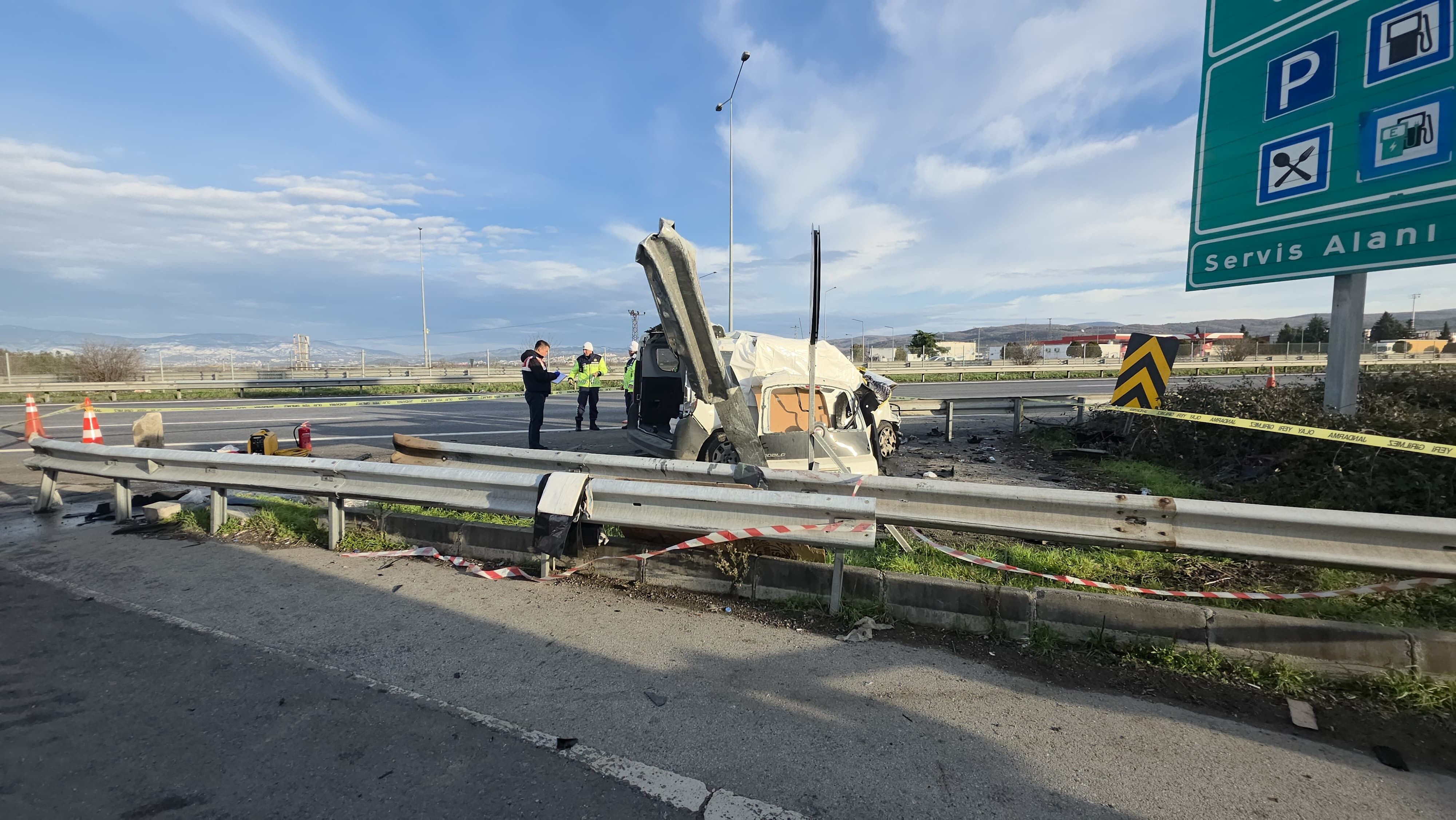 Bariyerlere Ok Gibi Saplandı (3)