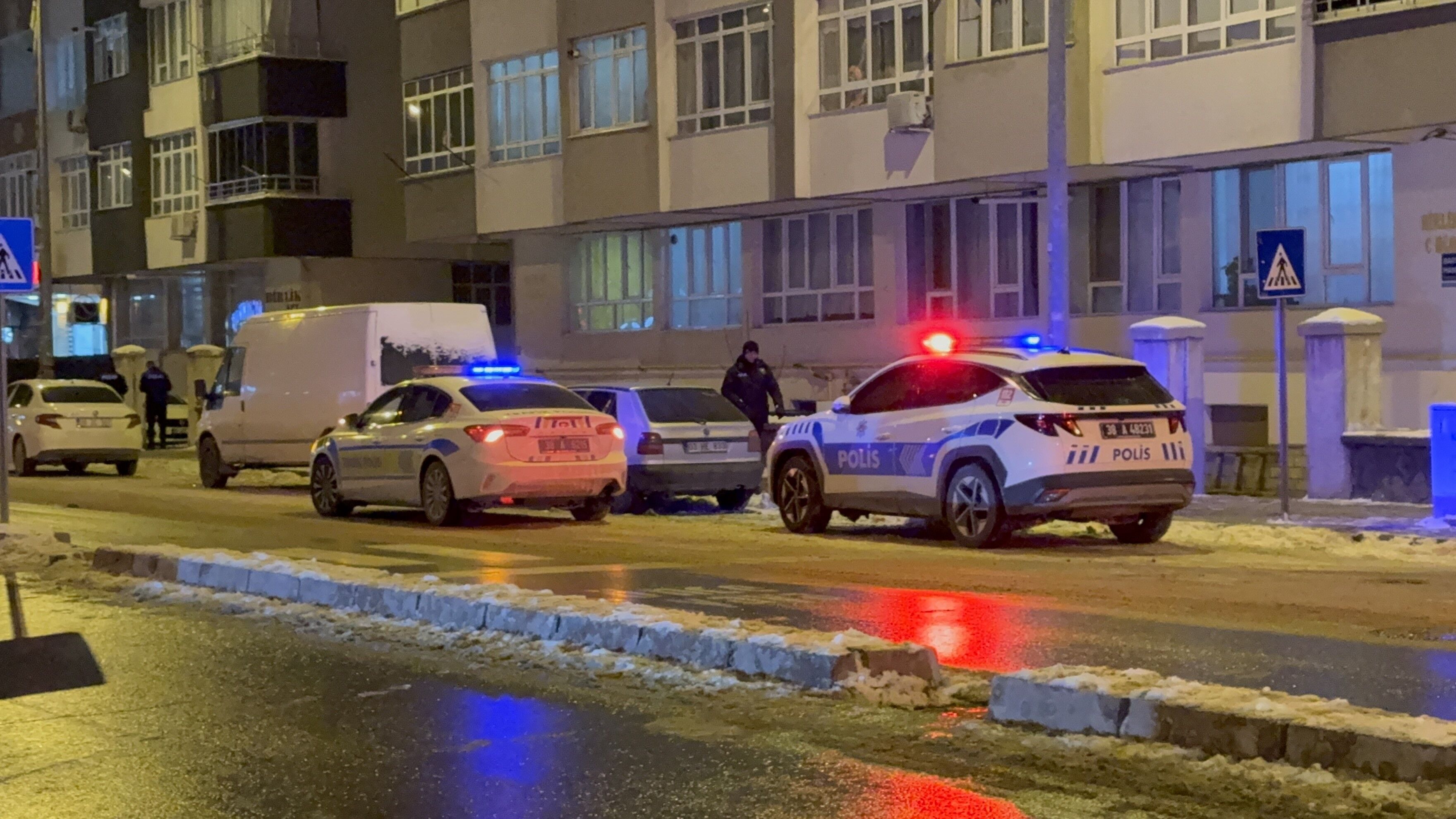 Kayseri’de Bıçaklı Kavga 1 Ölü (2)