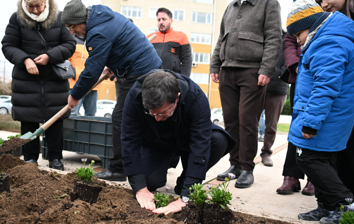 Kompostla Bıtkı Dıkımı 1