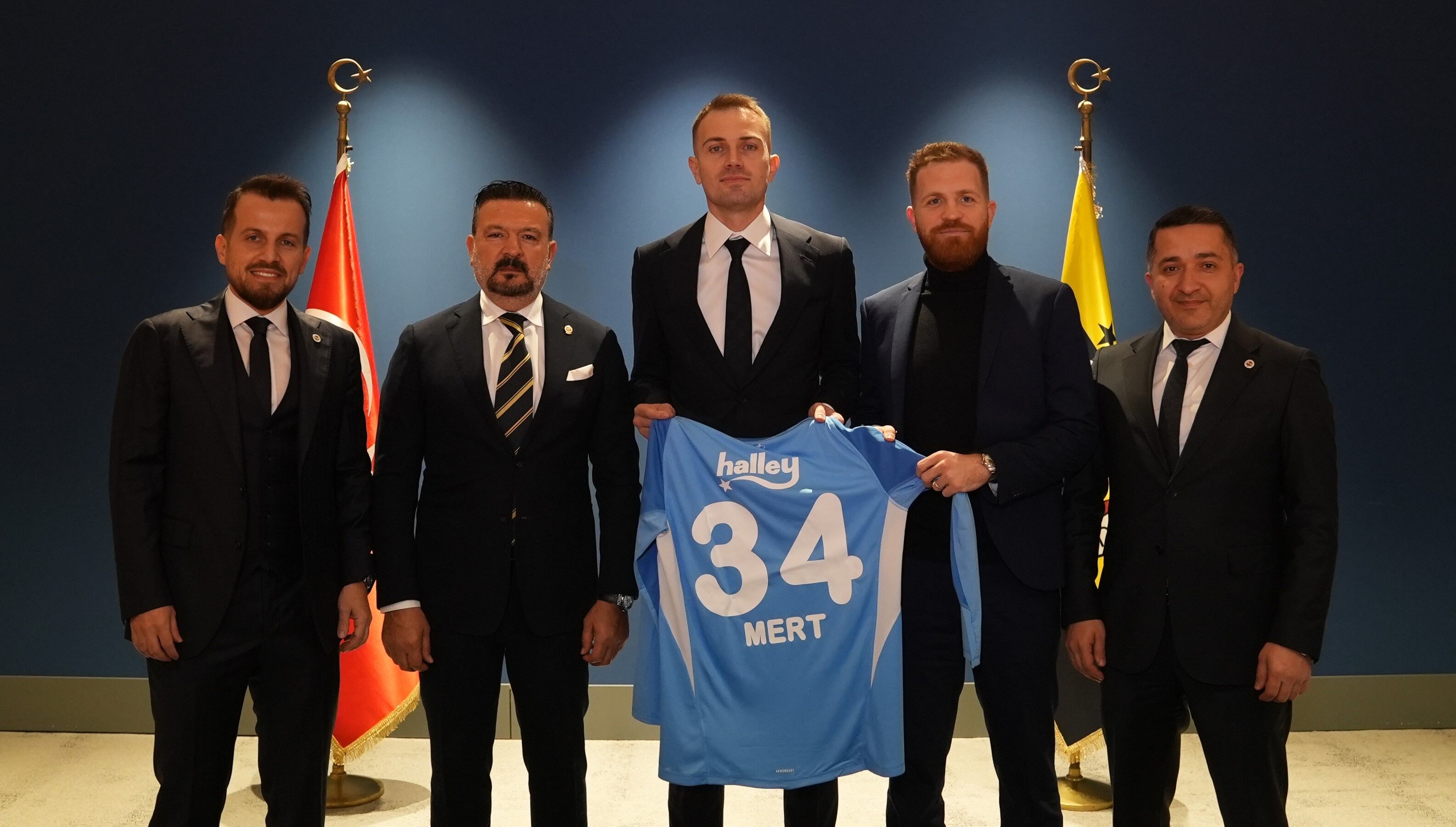 Mert Günok Yeniden Fenerbahçe'de (3)