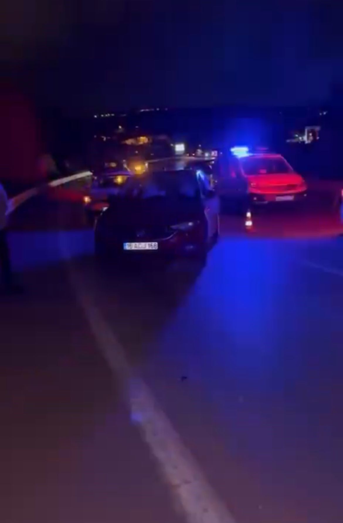 Ters Yön Kazasında Can Pazarı 6 Kişi Ölümden Döndü (1)-1
