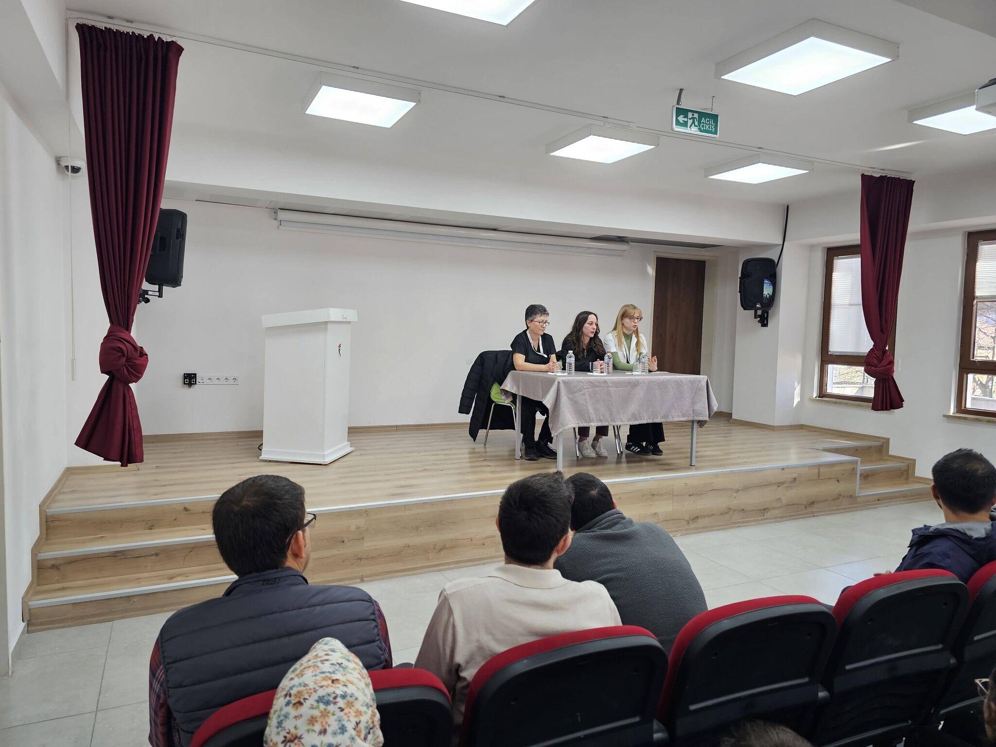 Yenıce Cocuklarla Meslek Bulusması 1