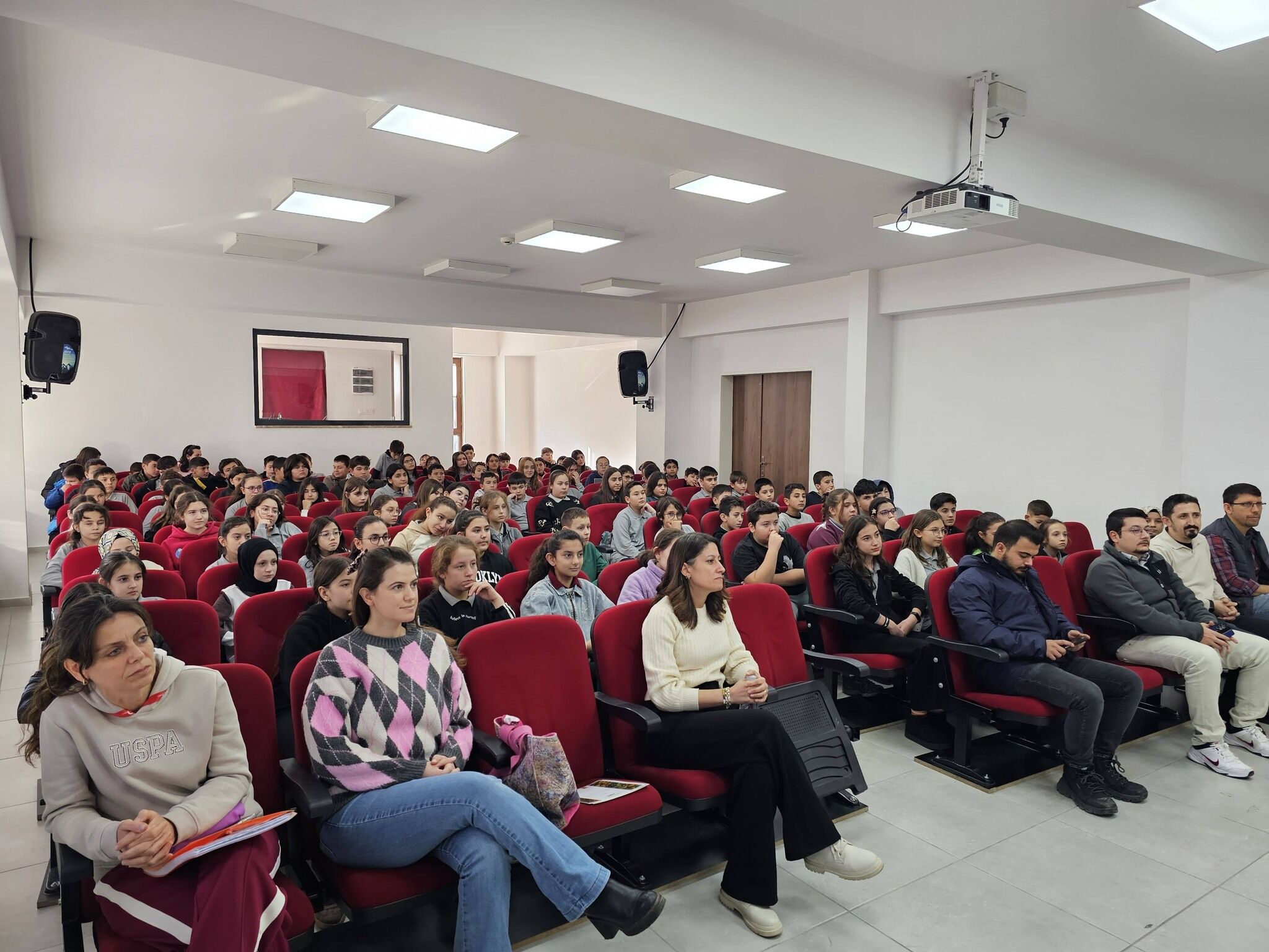 Yenıce Cocuklarla Meslek Bulusması 2