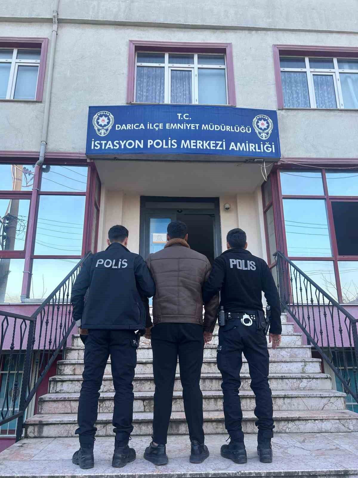 Husumetlisini Bicakladi Haberi-1