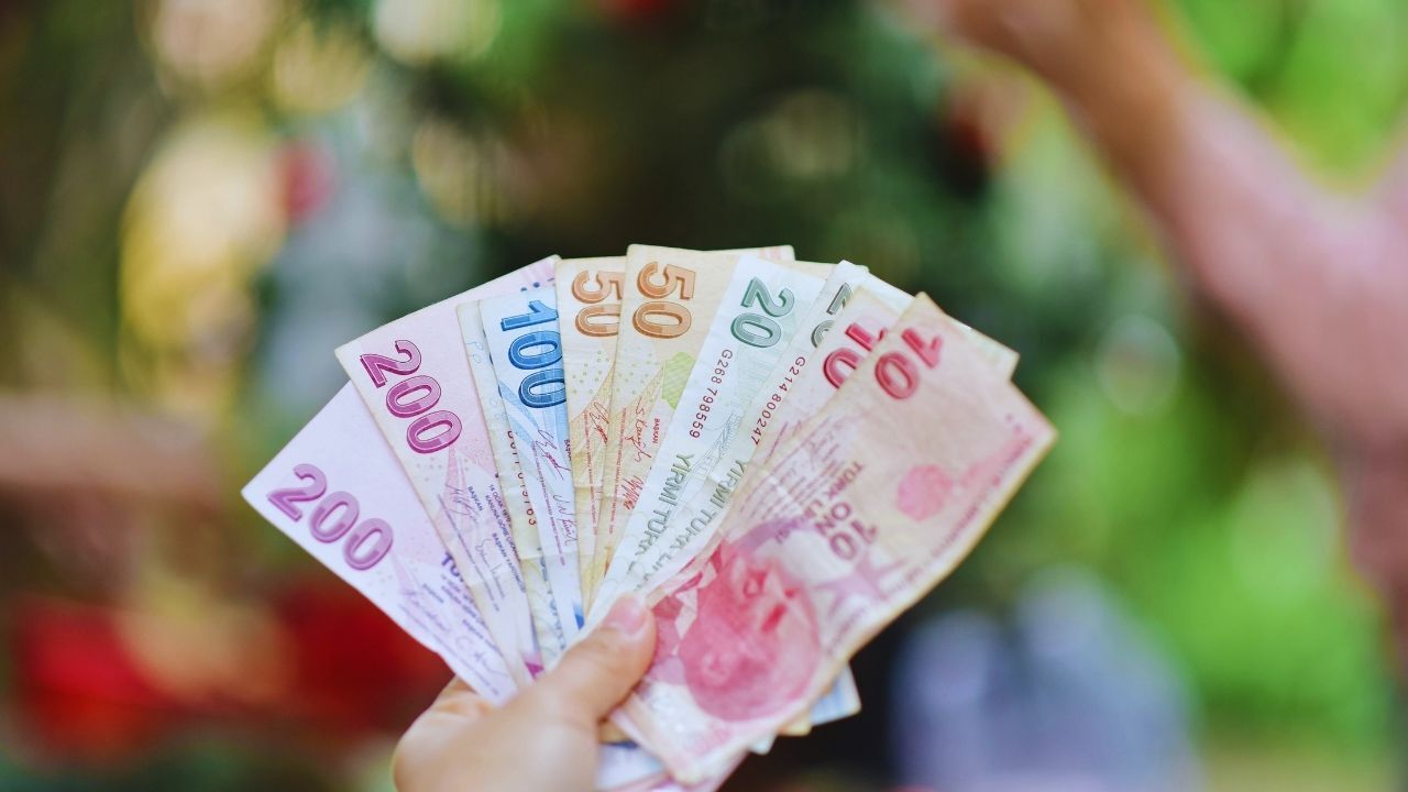Milyonlarca Emekliyi Ilgilendiriyor Ikramiye Icin Son Tarih Belli Oldu 6
