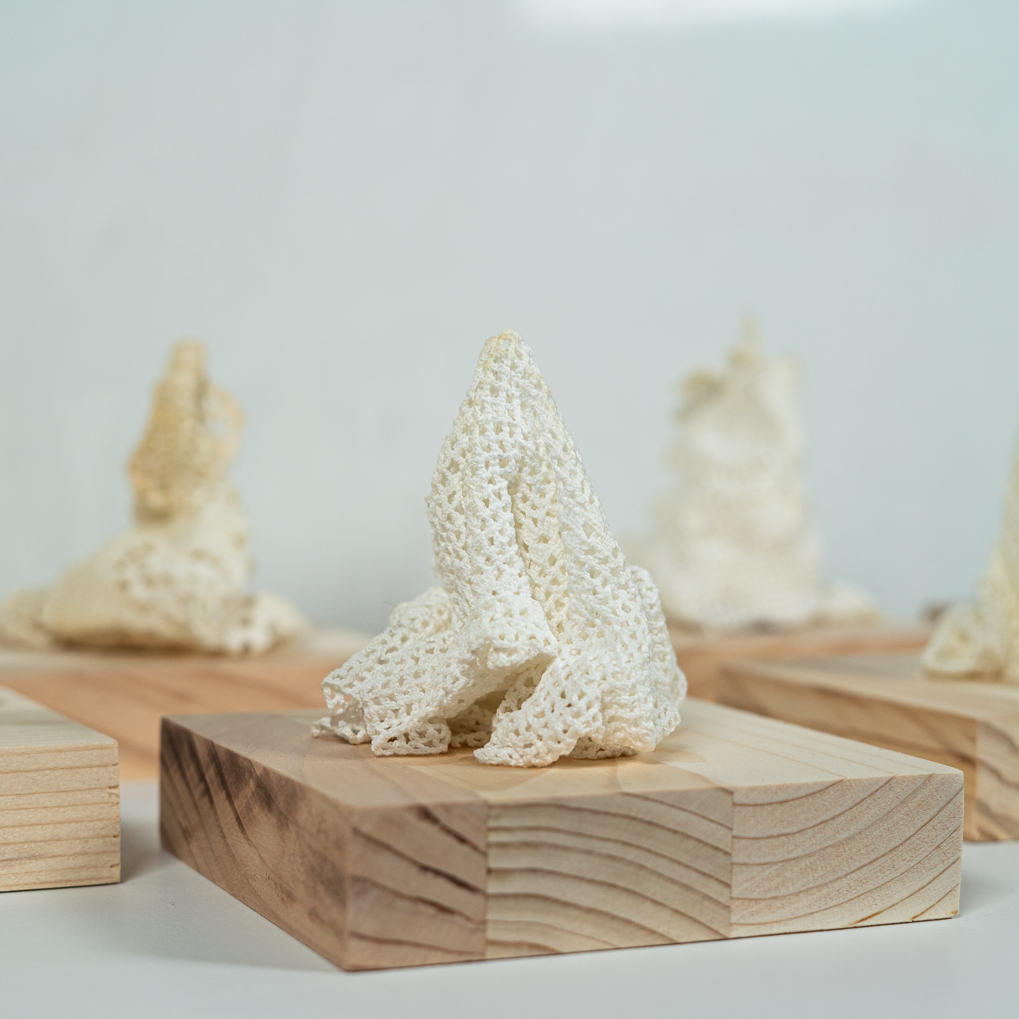 Sözler, 2026, Yaklaşık 12X12X12 Cm, Kolalanmış Dantel (68 Adet) Words, 2026, Approx. 12X12X12 Cm, Starched Lace (68 Pieces)