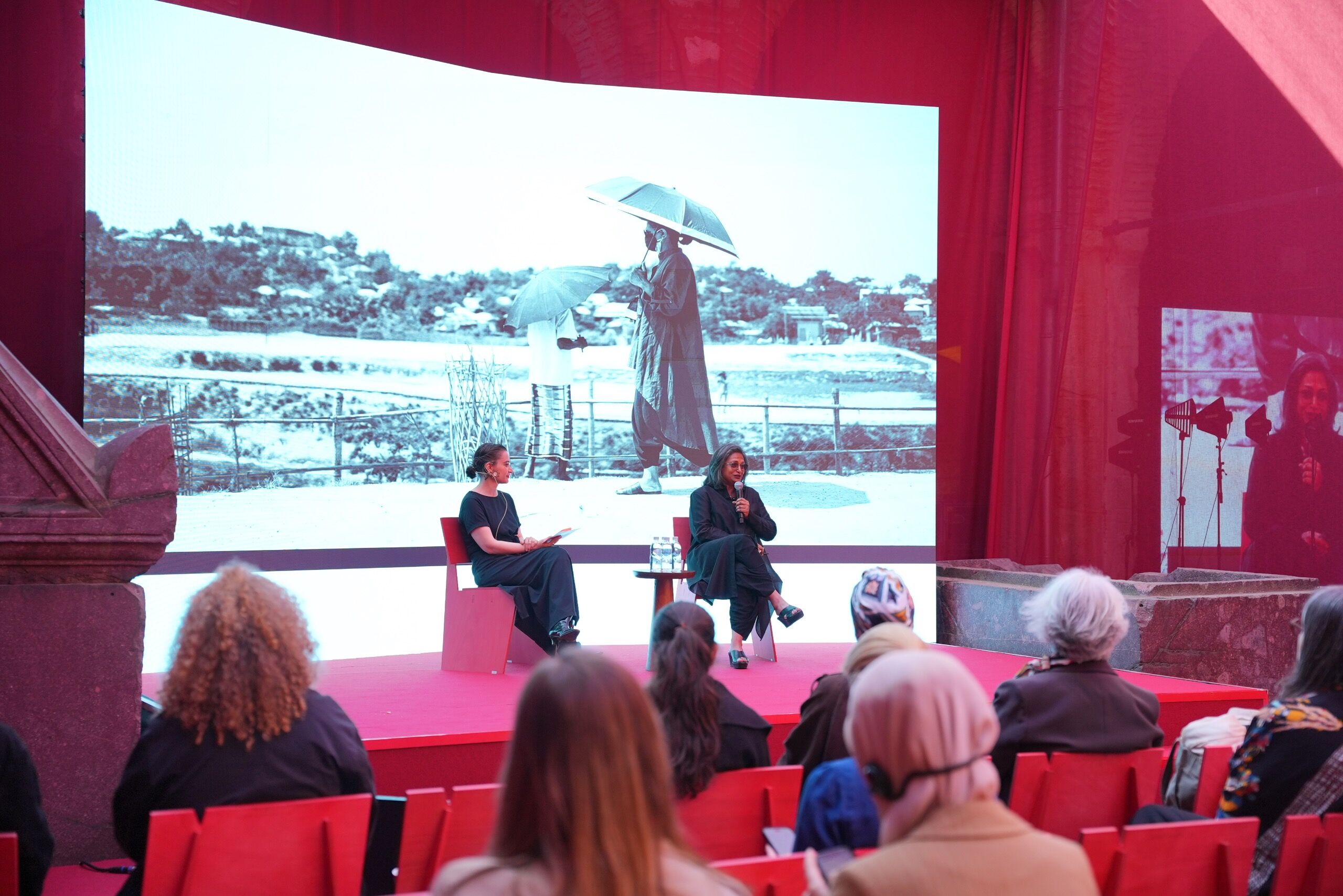 Session06 Keynote Marina Tabassum, Moderator Melek Zeynep Bulut Global Design Forum İstanbul 2026 Courtesy Of People Places Ideas & Global Design Forum Photo Ahmet Akif Emre4