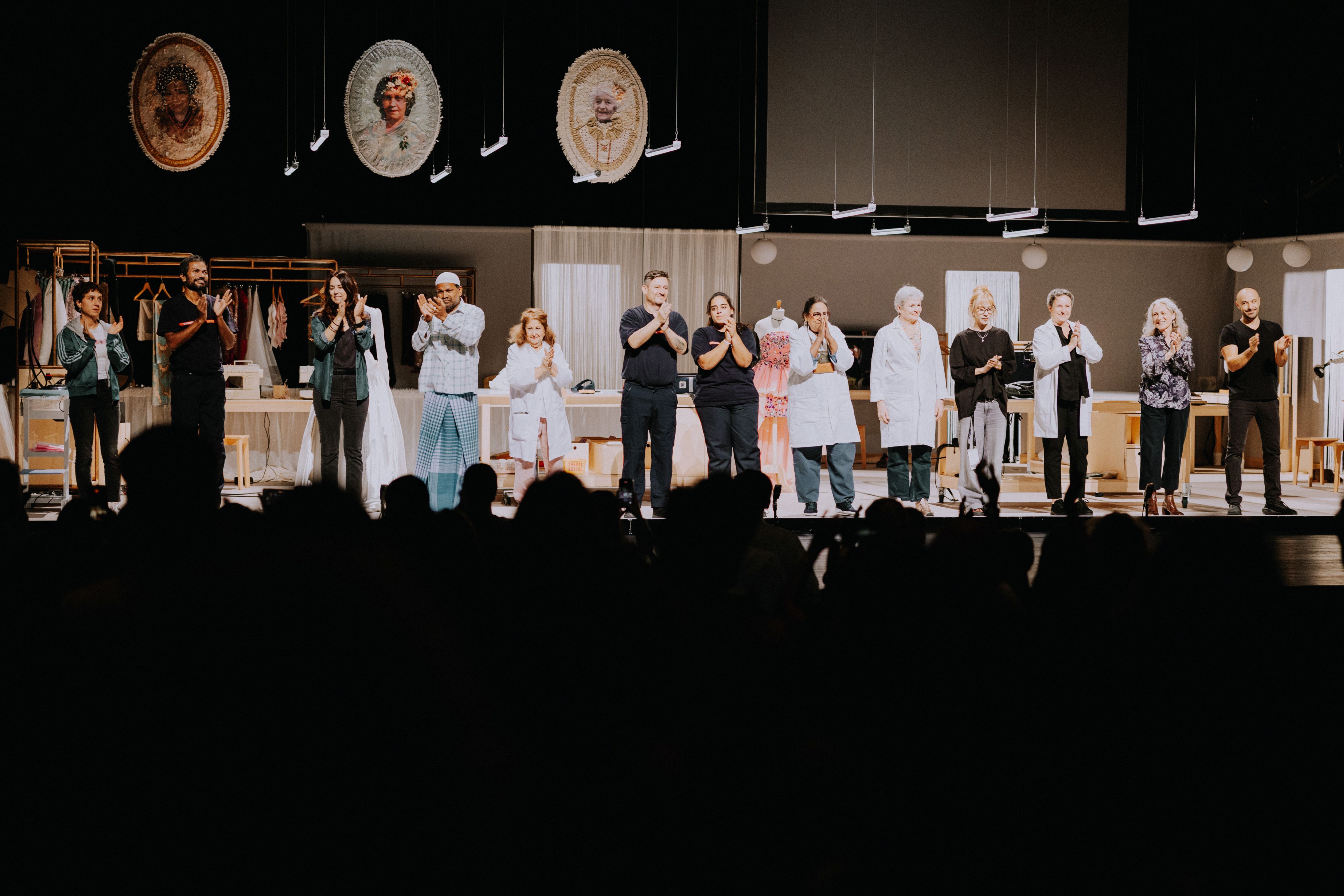 İstanbul Tiyatro Festivali Lacrima ile Açıldı