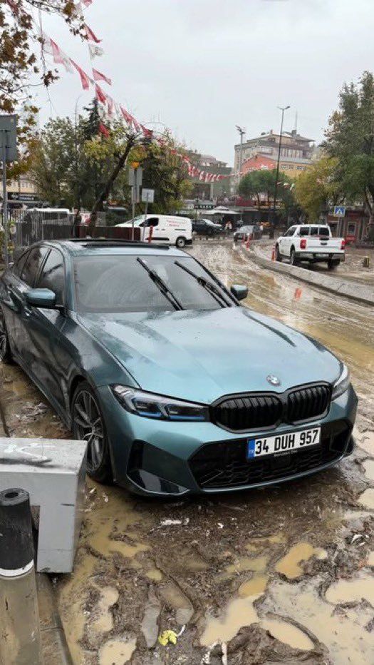 Çan’daki Babasının Arsasını Sattı, 4,5 Milyonluk Otomobili Sele Teslim Oldu!